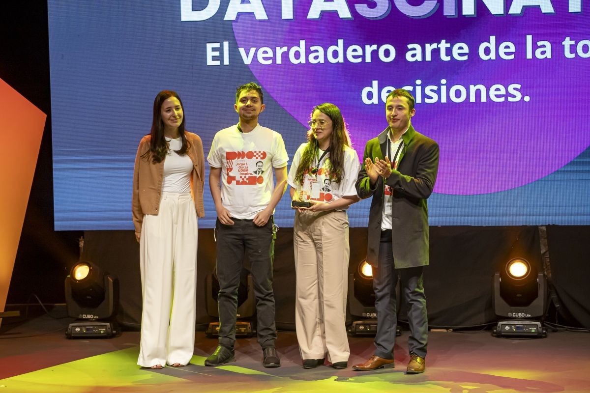 Datascination: Reconocimiento a la Innovación y Excelencia en la Cátedra Jorge L. Garza UDEM Inspira 2023